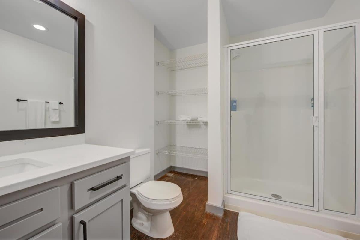 2Br 2Ba Spacious Historic Loft With Gym By Envitae Kansas City Buitenkant foto